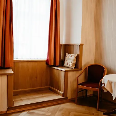 Hotel-gasthof Goldener Greifen Guest house Rothenburg ob der Tauber