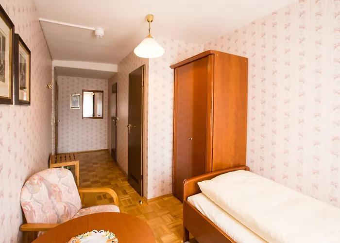 Гостевой дом Hotel-gasthof Goldener Greifen