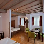 Hotel-gasthof Goldener Greifen Guest house
