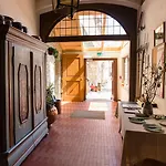 Hotel-gasthof Goldener Greifen Guest house 3*