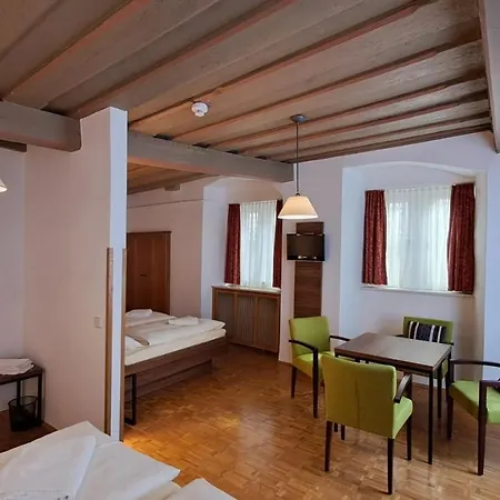 Hotel-gasthof Goldener Greifen Гостьовий будинок