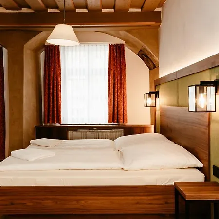 Πανσιόν Hotel-gasthof Goldener Greifen 3*