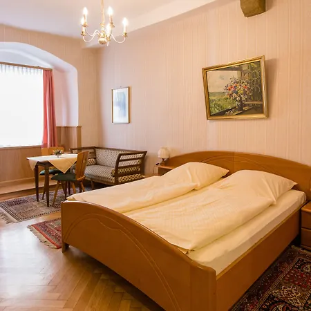 Hotel-gasthof Goldener Greifen 3* Ρότενμπουργκ (Τάουμπερ)