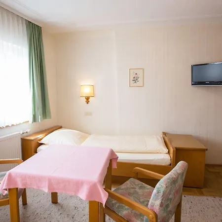 Guest house Hotel-gasthof Goldener Greifen Rothenburg ob der Tauber