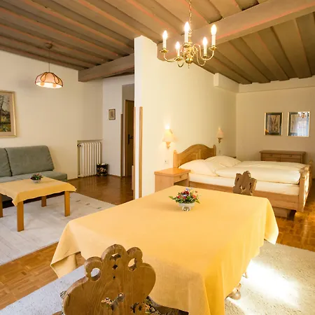 Πανσιόν Hotel-gasthof Goldener Greifen Ρότενμπουργκ (Τάουμπερ)