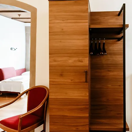Hotel-gasthof Goldener Greifen Rothenburg ob der Tauber