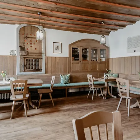 Hotel-gasthof Goldener Greifen Guest house 3*