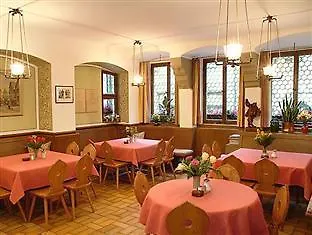 Guest house Hotel-gasthof Goldener Greifen Rothenburg ob der Tauber
