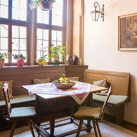 Гостевой дом Hotel-gasthof Goldener Greifen Ротенбург-на-Таубере